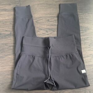 Vuori Black joggers